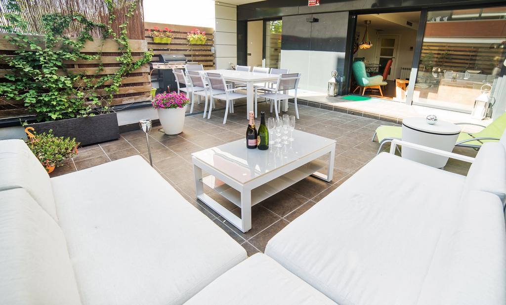 Luxury Apartment In Sitges City Luaran gambar